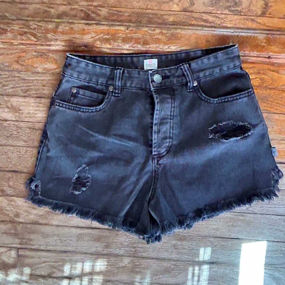 SISSTRevolution Salt Lovin Black denim short